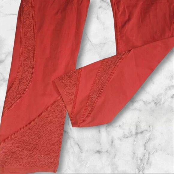 Lululemon Size 10 Coral Leggings 25" - Picture 5 of 7